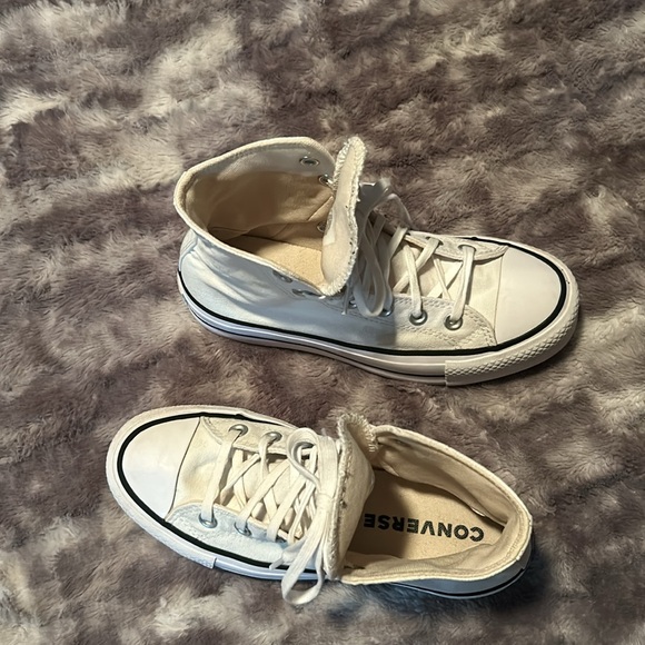 Converse platform white sz 5.5 EUC - Picture 3 of 7